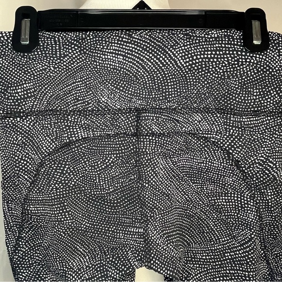 Lululemon Fast and Free Crop 19" Nulux Free Spirit Ice Grey Dot Black Size 8 - Picture 8 of 11